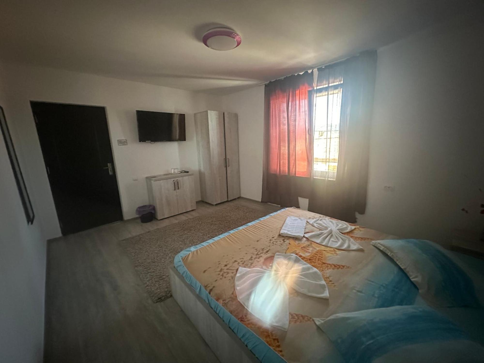 Casa Clau Hotel Orsova Kültér fotó