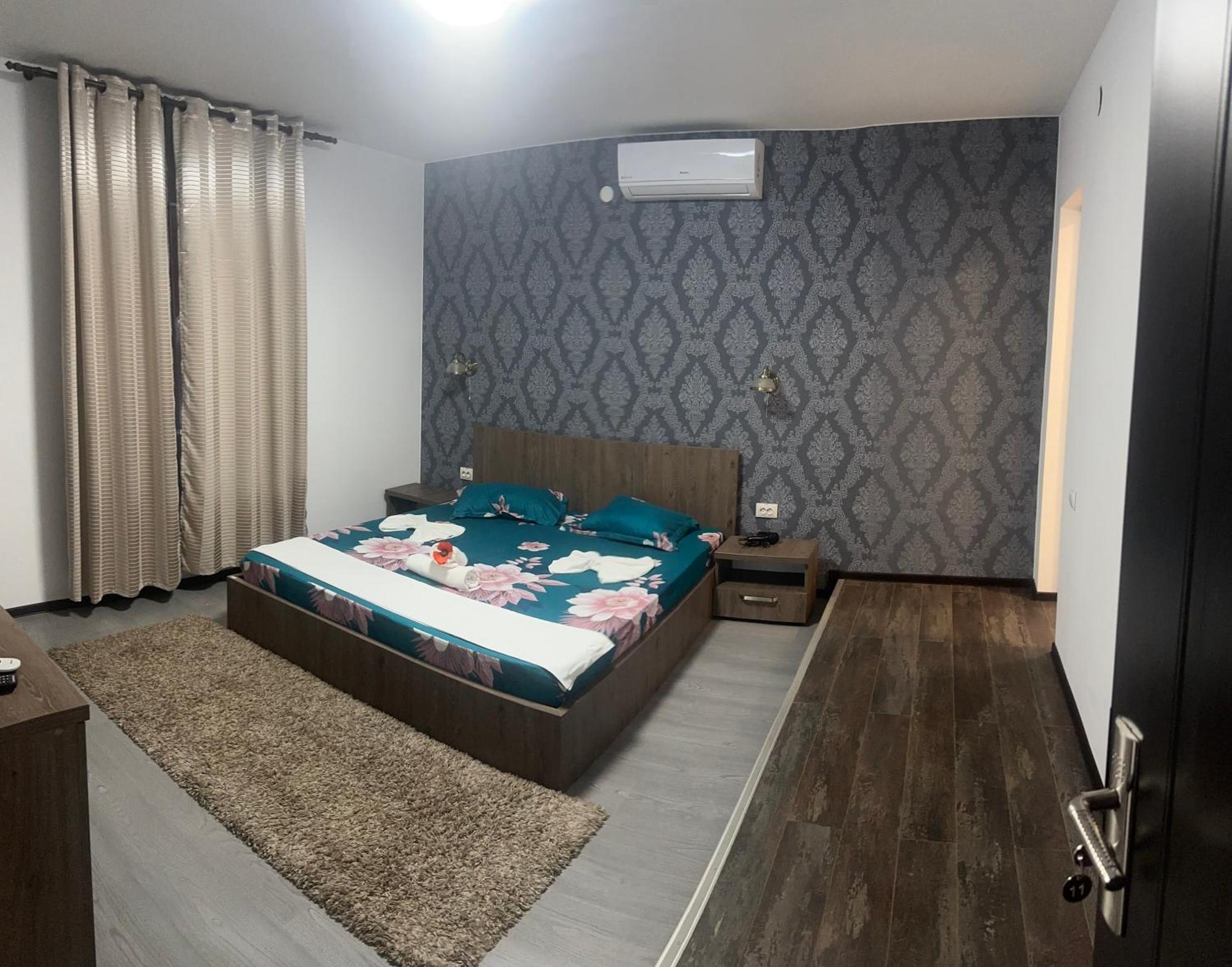 Casa Clau Hotel Orsova Kültér fotó